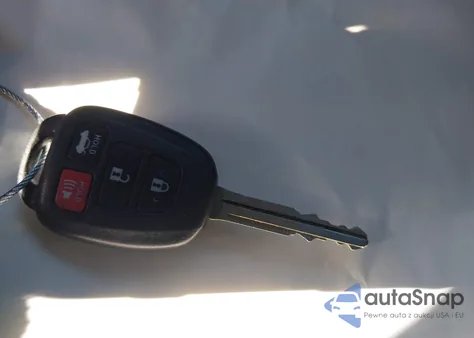 2015 Toyota Camry Se z USA, uszkodzony, nr VIN 4T1BF1FK5FU094010